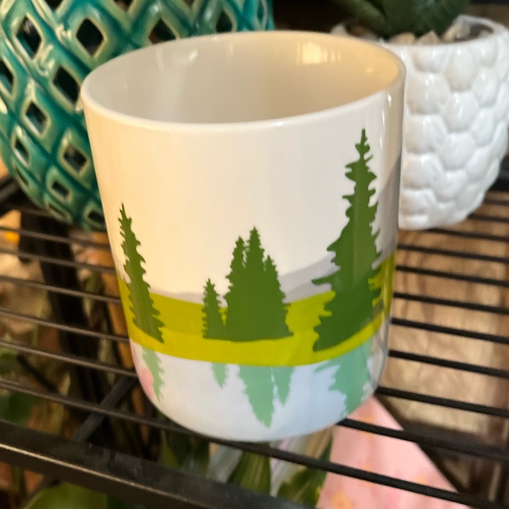 Starbucks Mug Mount Rainer - Picture 2 of 6